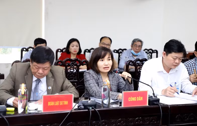 Cô Nguyễn Thị Khánh trình bày nguyện vọng được tiếp tục công việc dạy học.