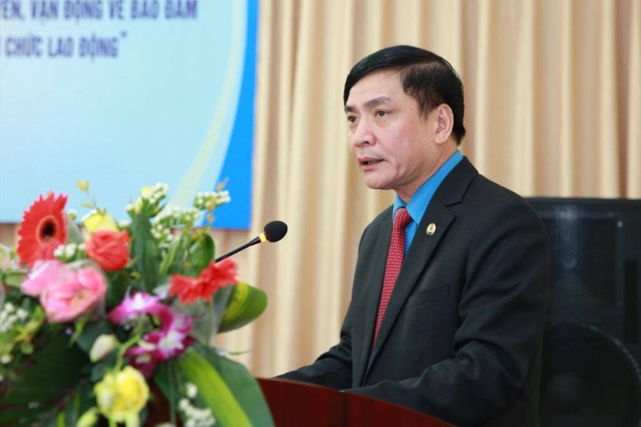 Chủ tịch Tổng LĐLĐVN Bùi Văn Cường phát biểu tại hội nghị Chủ tịch Tổng LĐLĐVN Bùi Văn Cường phát biểu tại hội nghị