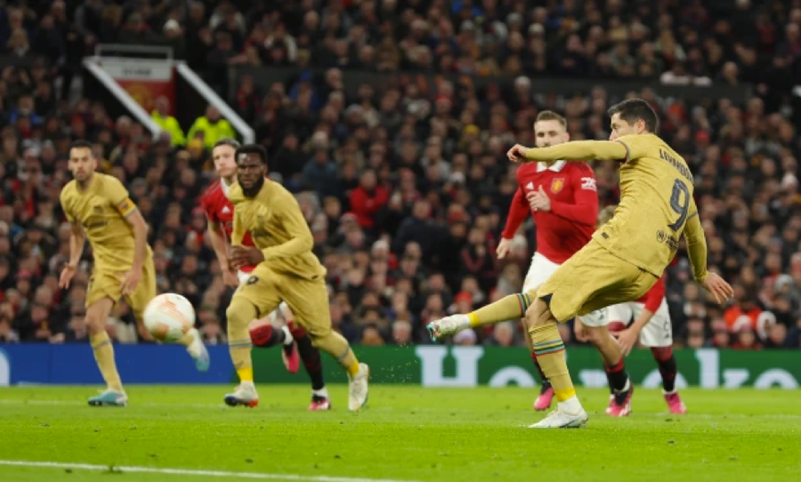 Thắng ngược Barca, Man Utd ‘mở hội’ tại Old Trafford ảnh 1 Thắng ngược Barca, Man Utd ‘mở hội’ tại Old Trafford ảnh 1