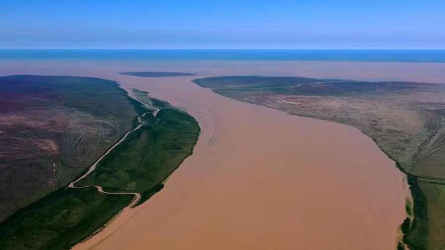 Với tổng diện tích hơn 153.000 ha, đây là hệ sinh thái đất ngập nước hoàn chỉnh nhất, rộng nhất ở vùng ôn đới của Trung Quốc.