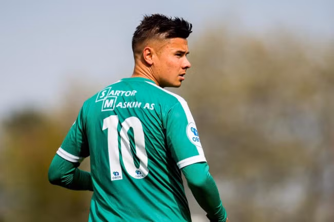 Tình tiết mới vụ lùm xùm Alexander Đặng rời đội bóng Nam Định ảnh 1