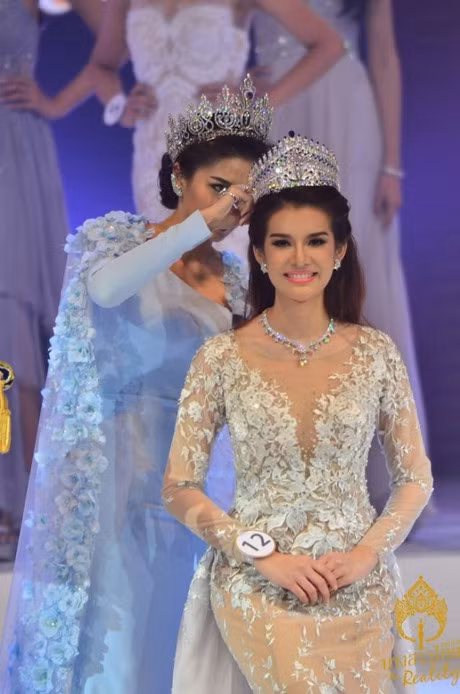 Hoa hau My Linh bi dem ra so sanh voi Tan Hoa hau Thai Lan - Anh 10