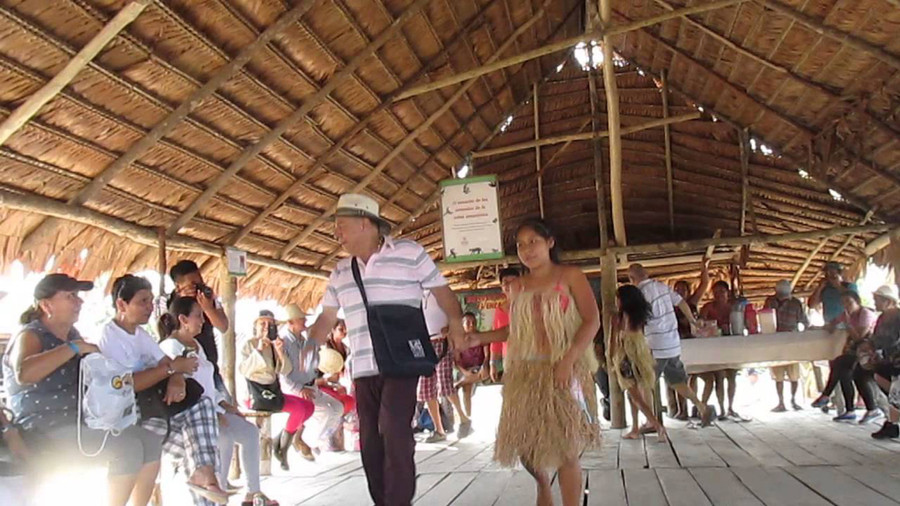 Cộng đồng Puerto Alegria hiện đã chuyển sang làm du lịch văn hóa hoang dã