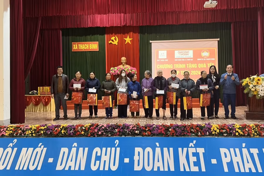 ...và xã Thạch Bình (TP. Hà Tĩnh).