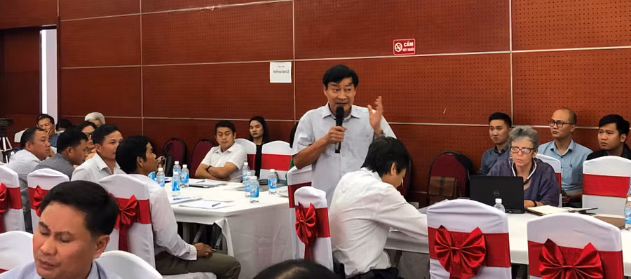 Đại biểu tham luận