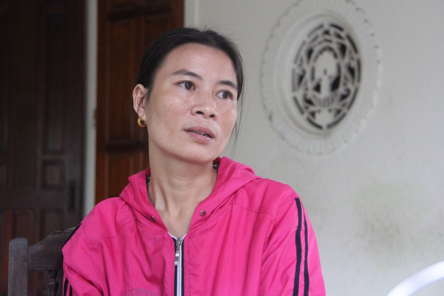 Chị Nguyễn Thị Thủy (vợ ông Dương) cùng con cái luôn động viên chồng, mong cơ quan chức năng sớm làm rõ vụ án.