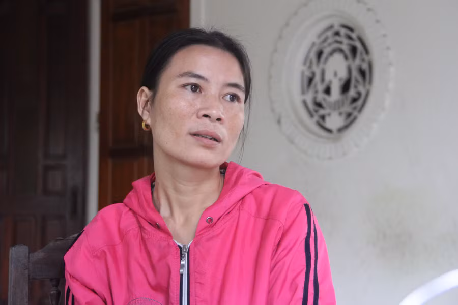 Chị Nguyễn Thị Thủy (vợ ông Dương) cùng con cái luôn động viên chồng, mong cơ quan chức năng sớm làm rõ vụ án.