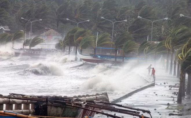 Ven biển từ Thái Bình đến Thanh Hóa, gió giật cấp 9-10