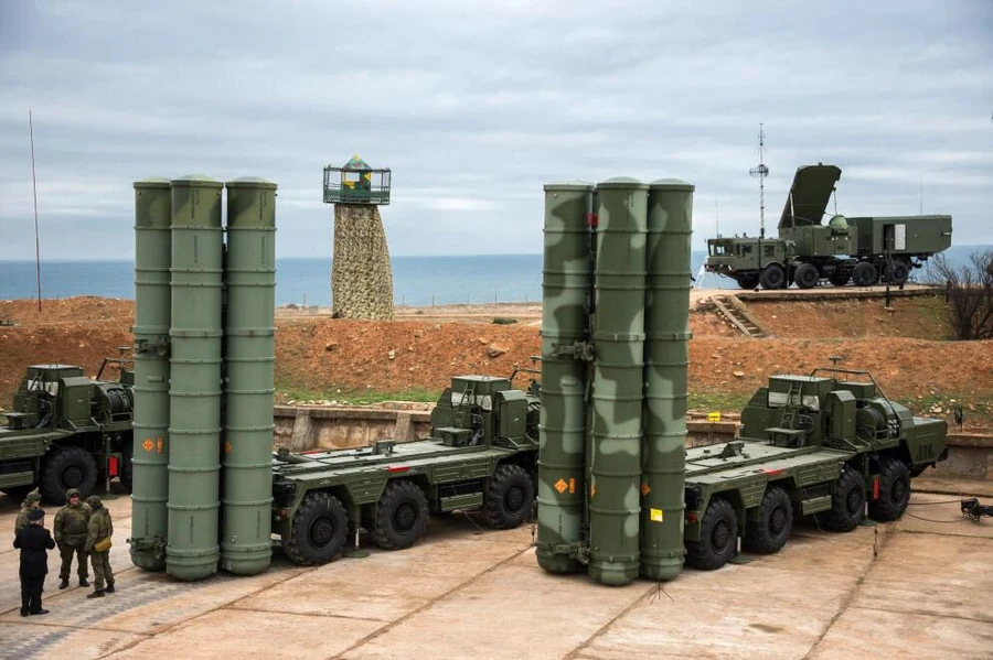 Hệ thống S-400.