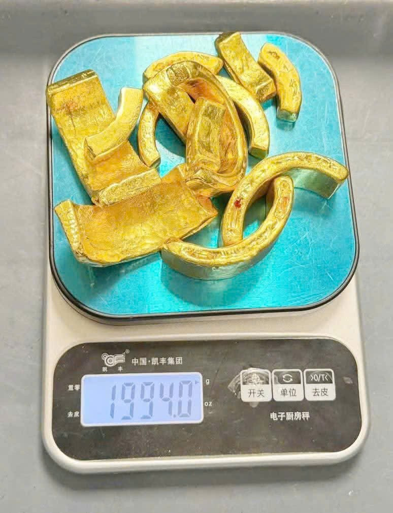 Tang vật vụ việc. z6741986769736-5205fee96c30aa2b8df28c5791c7f1a4.jpg