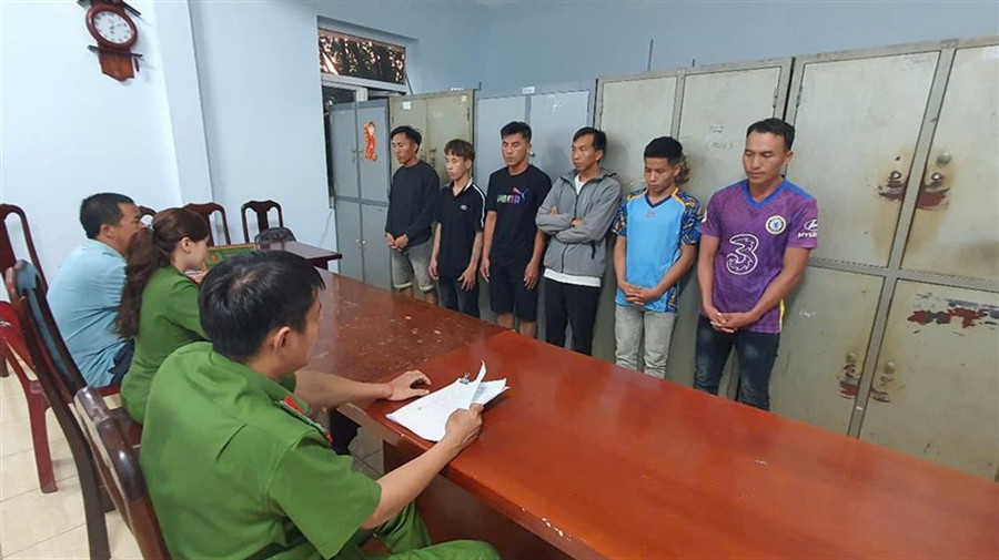 Công an tỉnh Đắk Lắk khởi tố 6 đối tượng để điều tra hành vi hiếp dâm người dưới 16 tuổi. cb6a30ddba830ddd5492.jpg