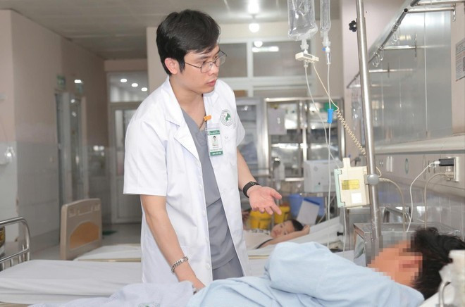 Bệnh nhân T.T.A. nhập viện trong tình trạng biến chứng suy thận cấp và tiêu cơ. say-nong-6600-7349.jpg