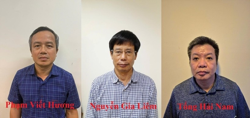 Cựu Cục trưởng Cục Quản lý lao động ngoài nước Tống Hải Nam và 2 bị can khác trong vụ án. (Ảnh: BCA) tong-hai-nam.jpg