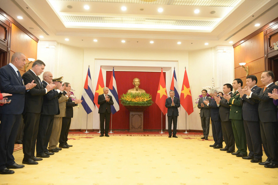 Tổng Bí thư Tô Lâm đón tiếp Chủ tịch nước Cuba Miguel Díaz-Canel tới thăm Việt Nam. z6966048421106-3f3e5eb6a8ed07c5c80758fcadd14c7a.jpg