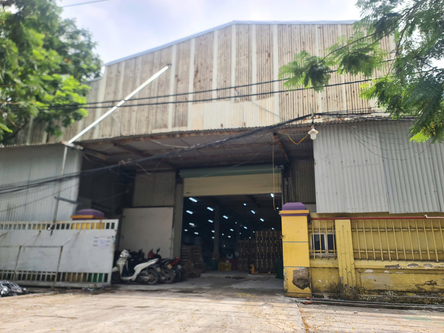 Công ty TNHH sản xuất NMT Food đã giải thể, trả lại nhà xưởng. Hiện tại một đơn vị vận chuyển hàng hóa thuê lại. z6738900886144-dfa663180e5b68cf2a1300b1e0e9d00a.jpg