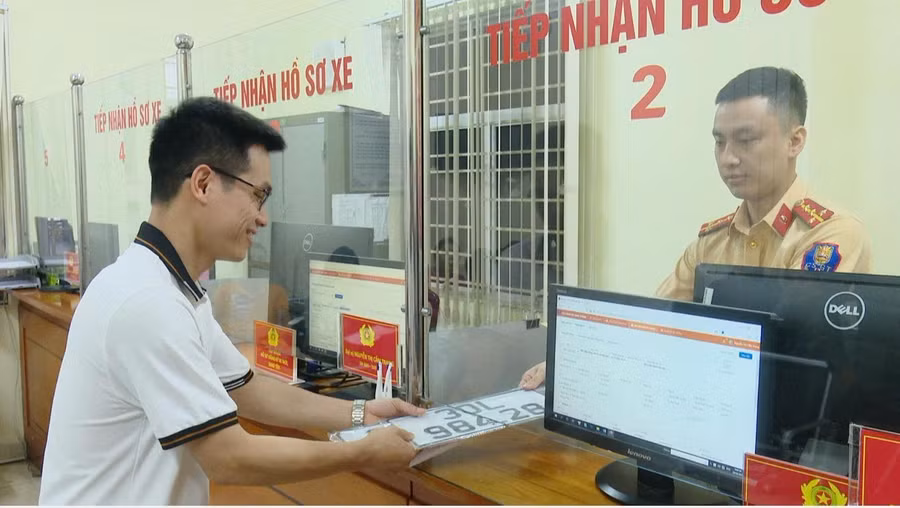 Hà Nội đẩy mạnh Đề án 06 về đăng ký, quản lý phương tiện giao thông