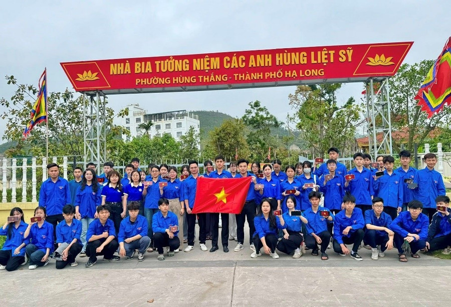 Đoàn Thanh niên trường phát động chương trình “Thứ Bảy Xanh của tuổi trẻ Nguyễn Bỉnh Khiêm”. 3-1400.jpg