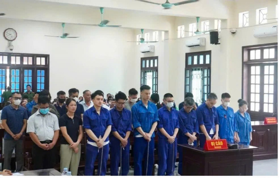 Hoãn phiên tòa xử 14 cựu lãnh đạo, cán bộ Hải quan ở Hải Phòng