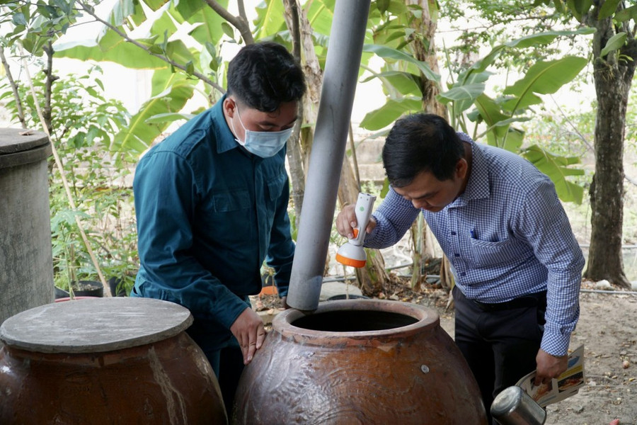 Bộ y tế đề nghị người dân và Sở Y tế các tỉnh chủ động, nâng cao phòng chống dịch bệnh mùa mưa, bão - (Ảnh: minh họa ITN). 1283914-ngay-11-4-2023-ben-luc-ra-quan-diet-lang-quang-phong-chong-sxh-hinh-3-15290011.jpg