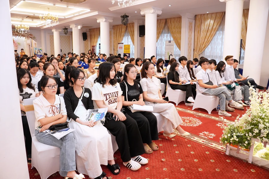 Sự kiện là cầu nối cho học sinh, sinh viên có cơ hội du học toàn cầu.