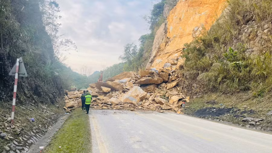 Hiện trường vụ sạt lở.