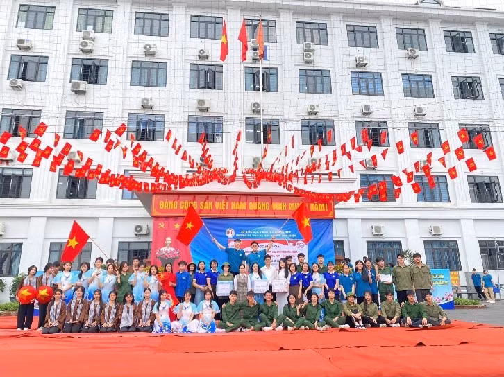 Chuỗi hoạt động đầy ý nghĩa của Trường Nguyễn Bỉnh Khiêm