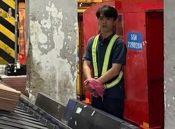 Trần Phương Anh Vũ trộm 50 triệu đồng trong hành lý ký gửi của hành khách. 28.jpg