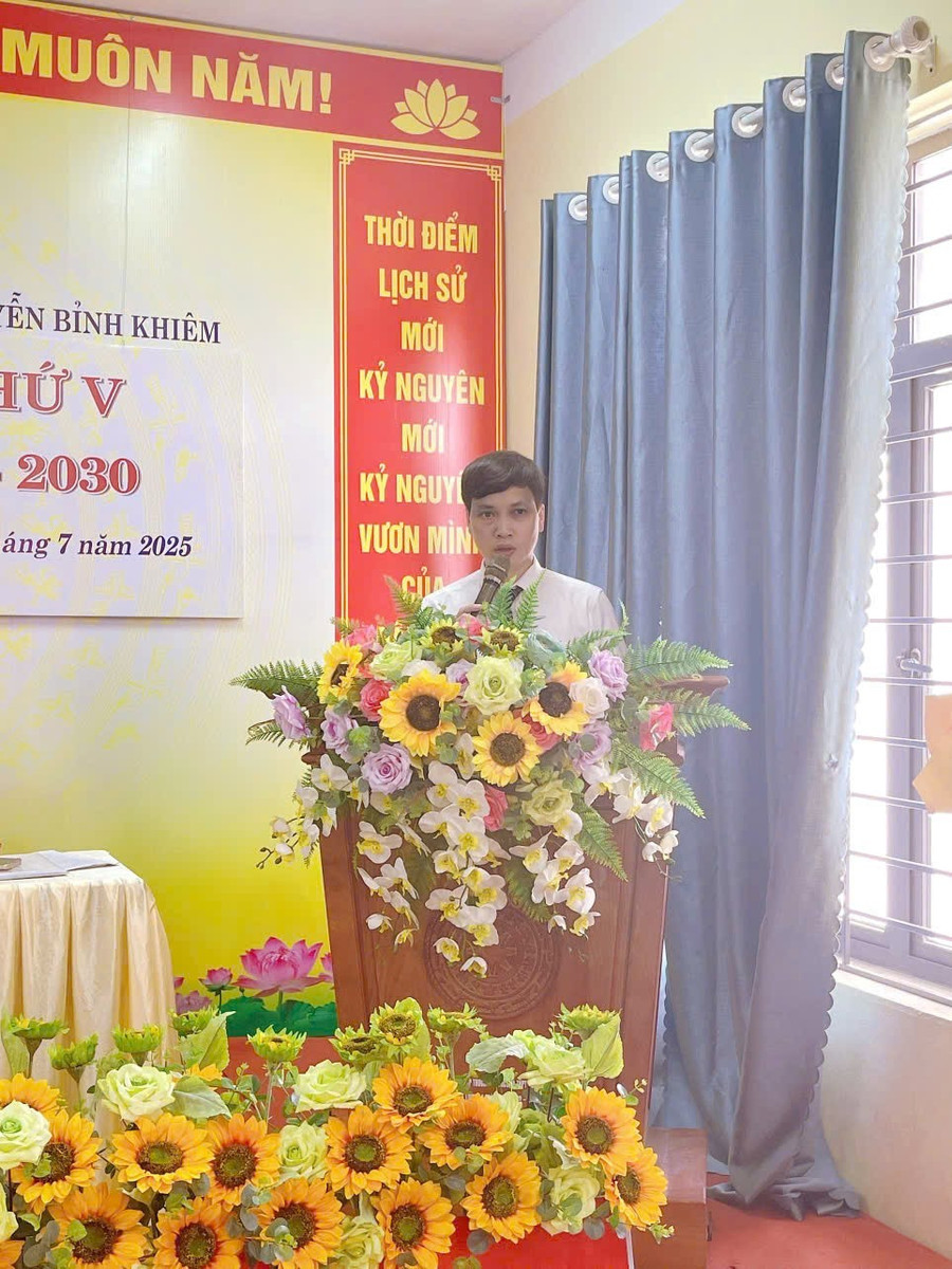 ង្វៀន វ៉ាន់ក្វាង - សមាជិកក្រុមប្រឹក្សាអចិន្ត្រៃយ៍ រដ្ឋាភិបាលចិន វៀត ហុង ថ្លែងសុន្ទរកថានៅមហាសន្និបាត។ 3.jpg