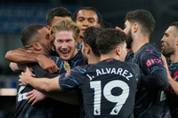 Man City đè bẹp Brighton, khiến Arsenal ‘tim đập chân run’ 