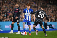 Man City đè bẹp Brighton, khiến Arsenal ‘tim đập chân run’ 