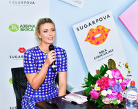 'Búp bê' Nga Sharapova thanh lịch trong lễ ra mắt phim tại Mỹ