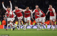 Arsenal hóa giải lời nguyền Champions League, thẳng tiến vào tứ kết