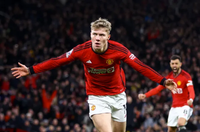 Man Utd chia điểm với Tottenham, HLV Ten Hag tức giận 