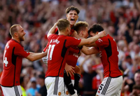 Chùm ảnh Man Utd thắng ngược Brentford trong 4 phút bù giờ