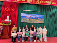 Quang Hải và Chu Thanh Huyền khoe giấy đăng kí kết hôn