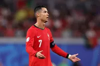Ronaldo im tiếng, Bồ Đào Nha vẫn thắng đầy cảm xúc trận ra quân EURO 2024 