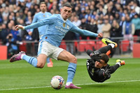 Thiago khóc nghẹn khi Chelsea thua Man City ở FA Cup 