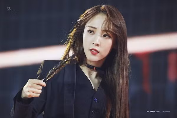 8 thần tượng K-pop có các đặc điểm giống... "một chú thỏ" ảnh 2