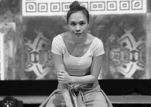 Mỹ Tâm tự tin khoe eo thon trên sàn tập - 4