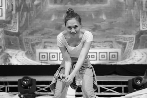 Mỹ Tâm tự tin khoe eo thon trên sàn tập - 5