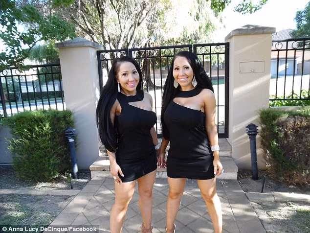 Cả hai cùng có chung chế độ ăn uống, tập thể dục, ... và không bao giờ xa nhau.