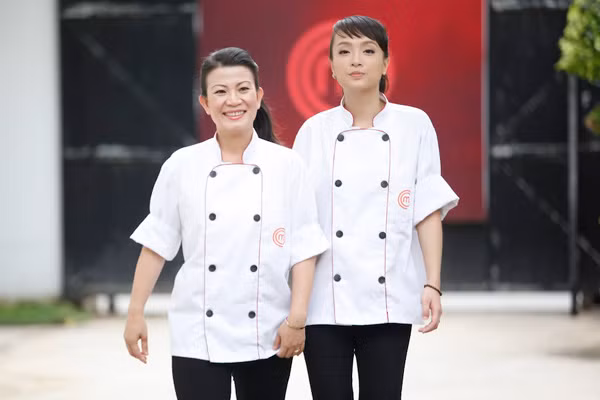 Minh Nhật và Lê Chi trong đêm chung kết Vua đầu bếp mùa 2