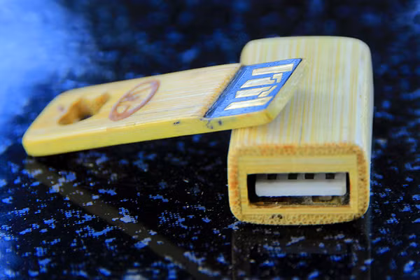 5 bạn trẻ có đôi tay 