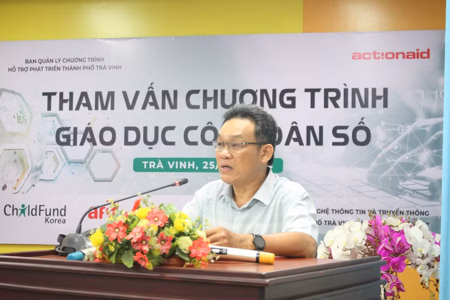 Lãnh đạo Phòng GD&amp;ĐT TP Trà Vinh phát biểu tại buổi tham vấn.