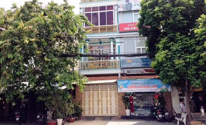Đoạt mạng vợ cũ vì không cho đón con