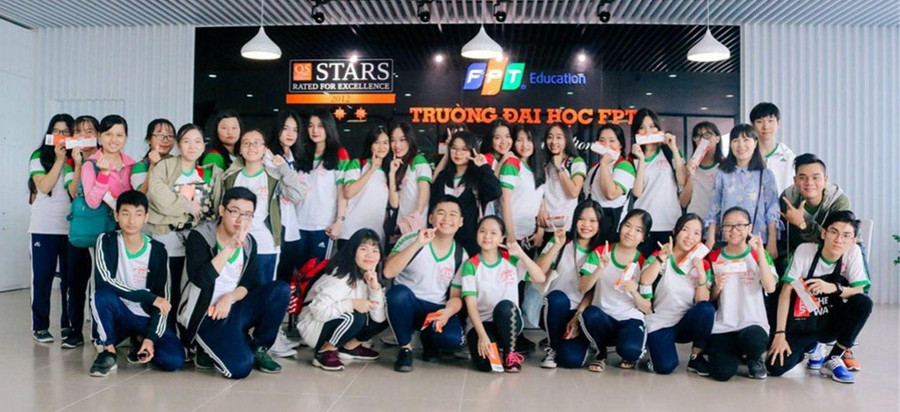 Học sinh Trường THCS quận Ninh Kiều (TP Cần Thơ) trong giờ trải nghiệm hướng nghiệp.