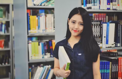 nhung-du-hoc-sinh-viet-xinh-dep-chang-kem-hot-girl-4