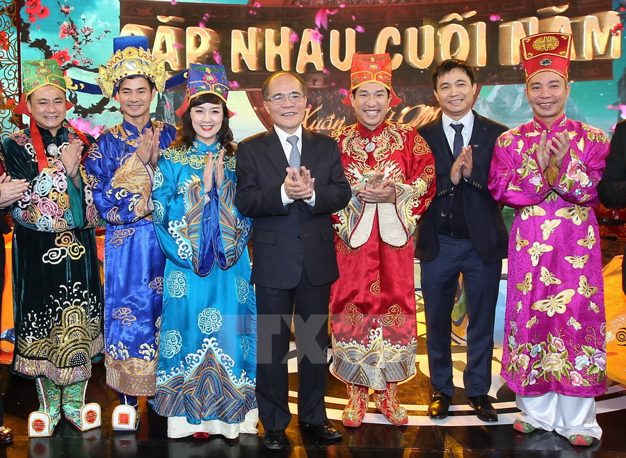 Chủ tịch Quốc hội gặp gỡ các Táo quân 2015 ảnh 3