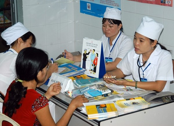 Bổ sung muối iốt và chế độ ăn để phòng bệnh bướu cổ. Ảnh: PV