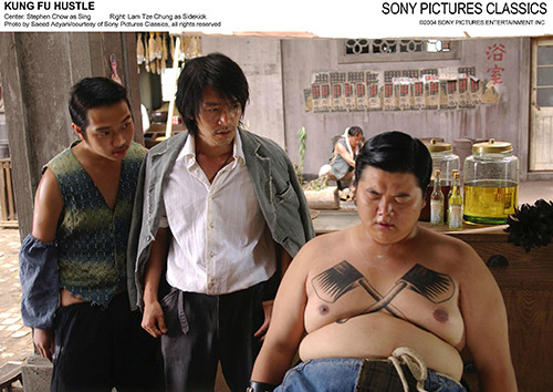 Lm_T_Thng_vi_vai_chng_bo_-_i_ca_bng_Hai_Ba_gi_mo_trong_phim_Kungfu_Hustle